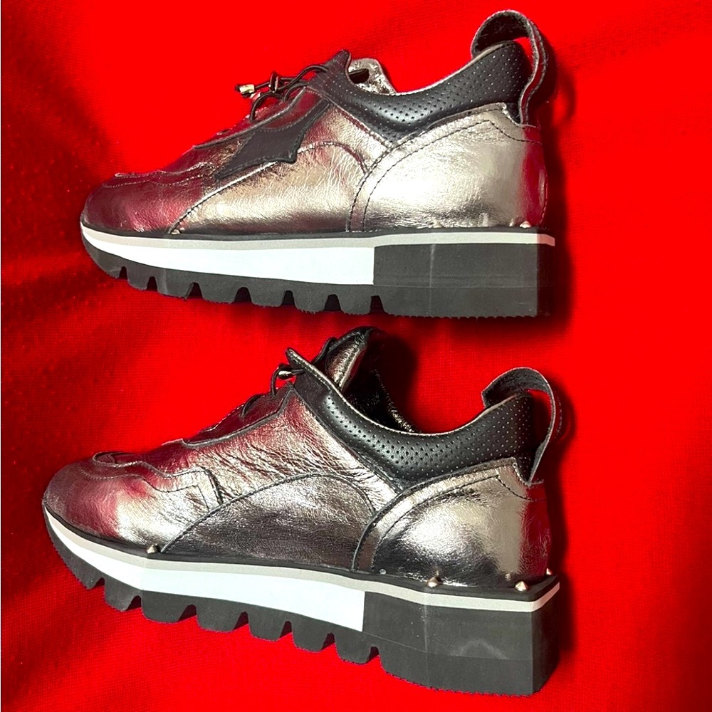 Women’s Metallic Black Sneakers